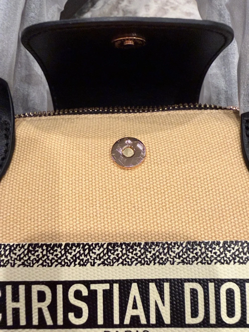 Dior Beauty Makeup Bag - Picture 3 of 4